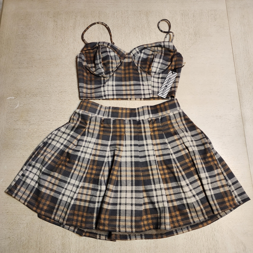 NWT Haute Monde Plaid Skirt Set
